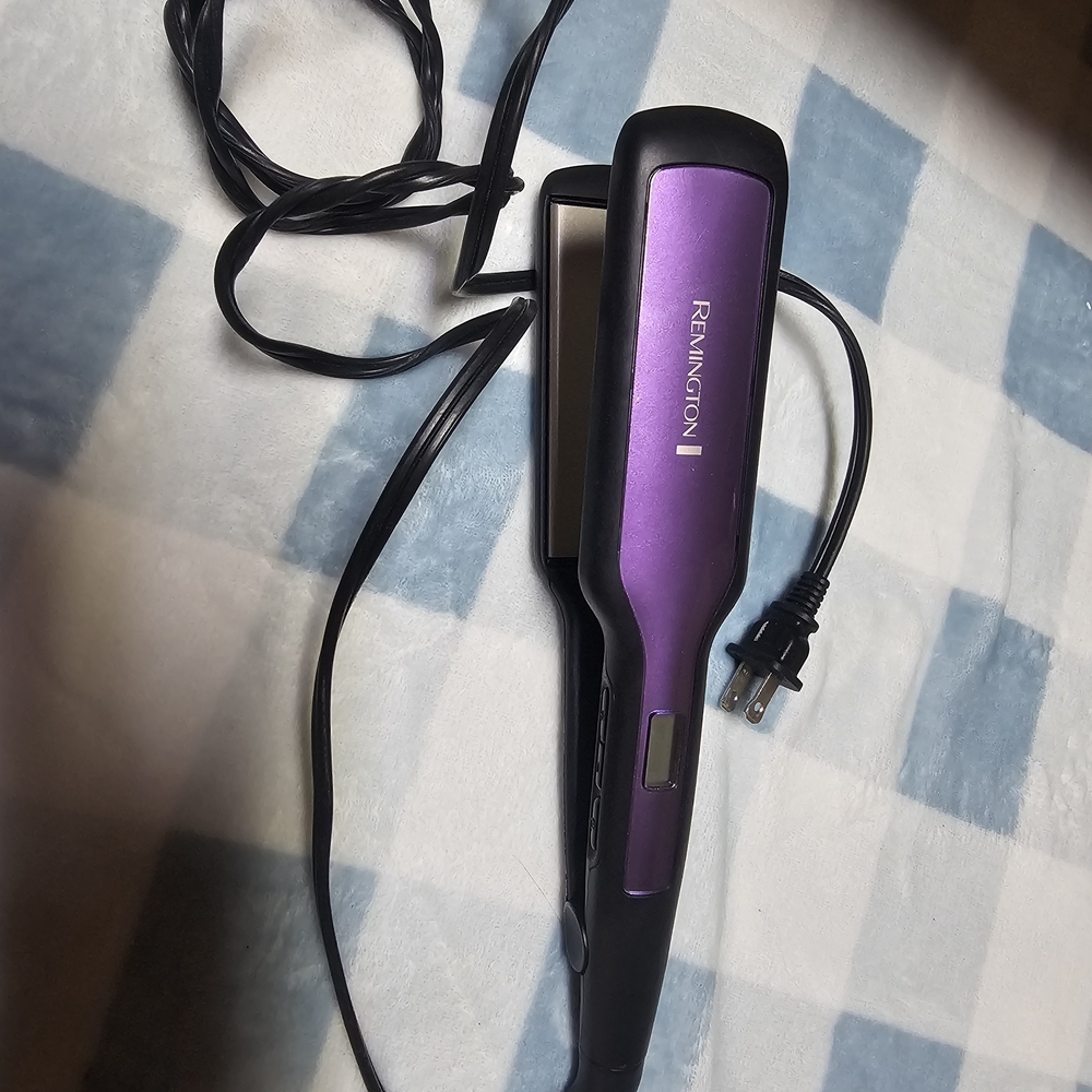 Remington Black and Purple Hair Straightener